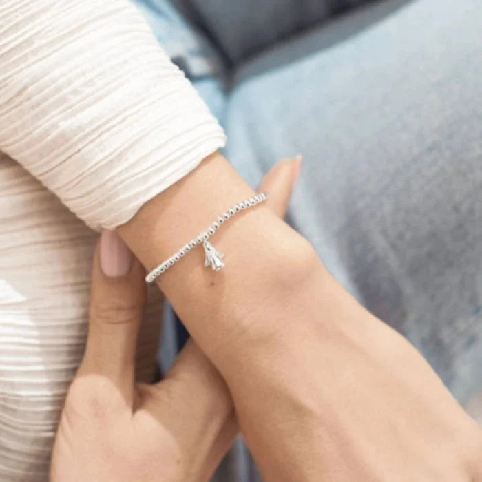 This A Littles & Co A Little Guardian Angel Bracelet offers a meaningful symbol of comfort, protection, and love.
