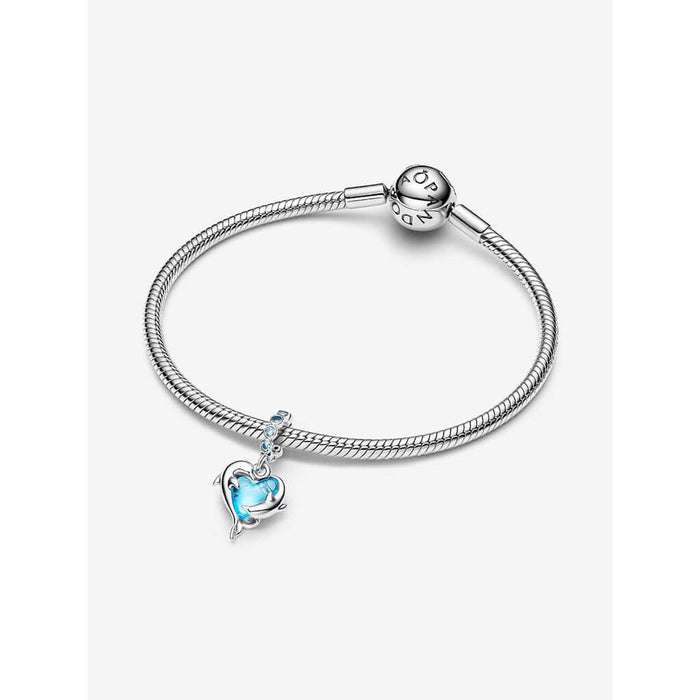 Shop in-store at Annie's Hallmark locations in Londonderry and Salem, NH, or explore our full selection online.
