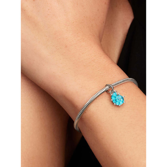 Shop in-store at Annie's Hallmark locations in Londonderry and Salem, NH, or explore our full selection online.
