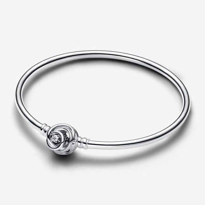 PANDORA : Pandora Moments Encircled Clasp Bangle - Silver - PANDORA : Pandora Moments Encircled Clasp Bangle - Silver