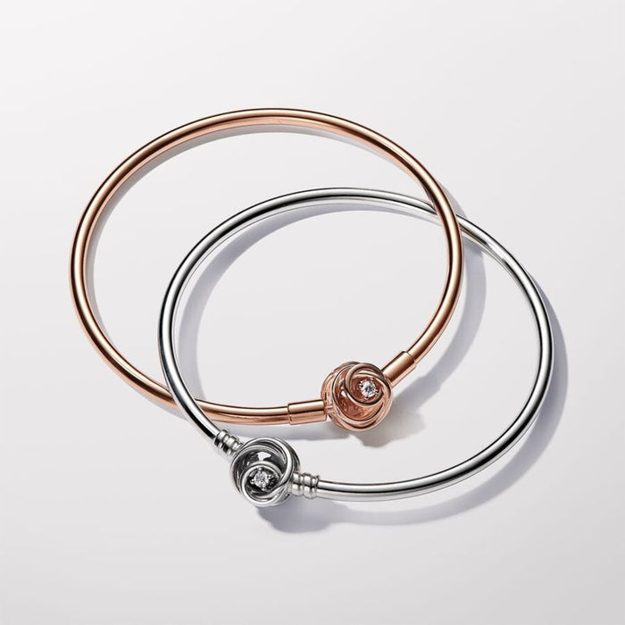 PANDORA : Pandora Moments Encircled Clasp Bangle - Silver - PANDORA : Pandora Moments Encircled Clasp Bangle - Silver