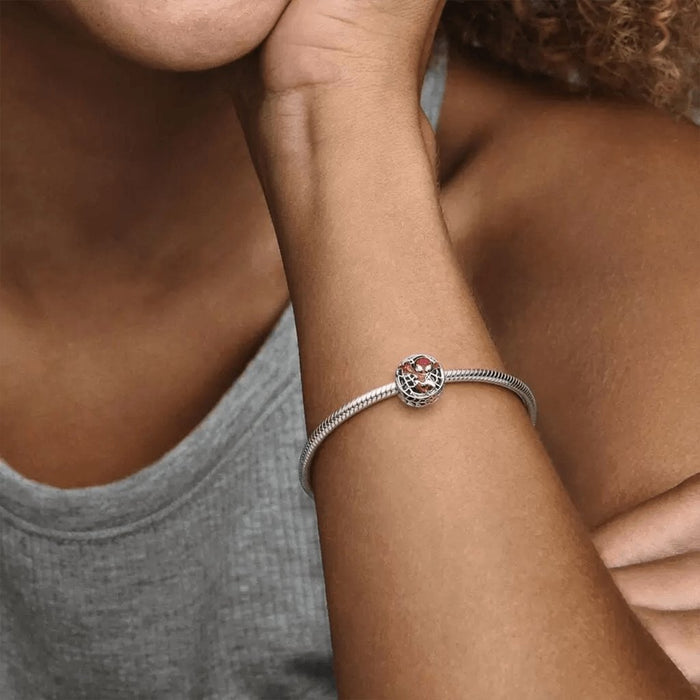 "PANDORA : Marvel Spider-Man Soaring City Charm -"