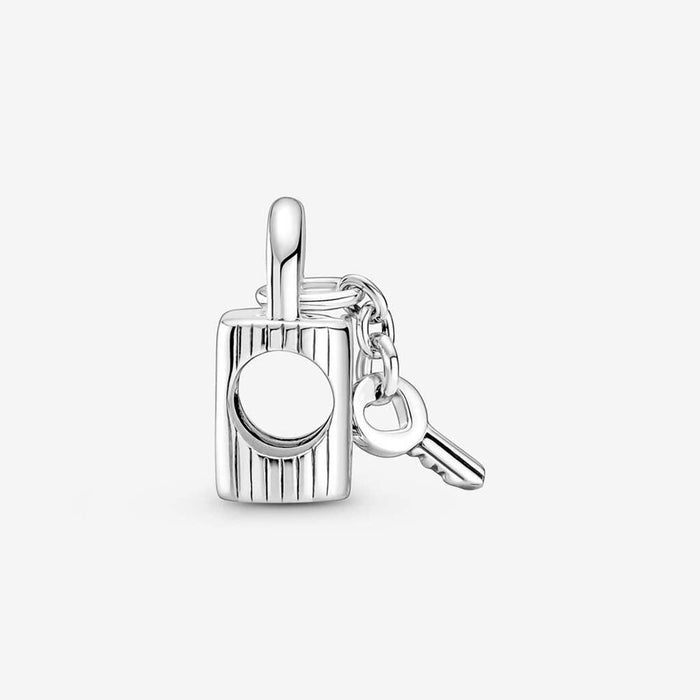 "PANDORA : Padlock & Heart Key Charm -"