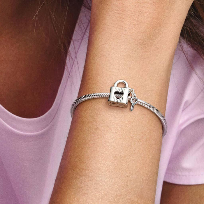 "PANDORA : Padlock & Heart Key Charm -"