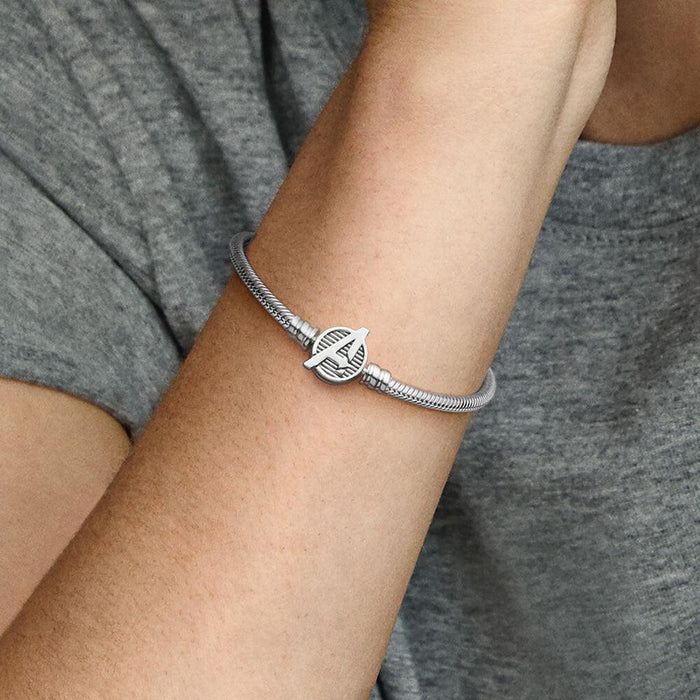 "PANDORA : Pandora Moments Marvel The Avengers Logo Clasp Snake Chain Bracelet -"