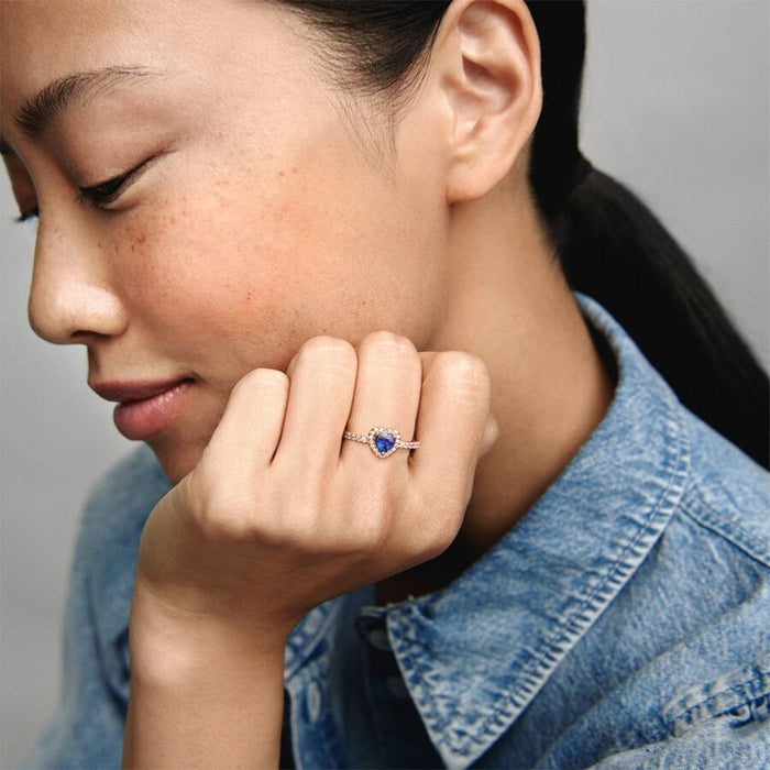 "PANDORA : Sparkling Blue Elevated Heart Ring - PANDORA : Sparkling Blue Elevated Heart Ring"