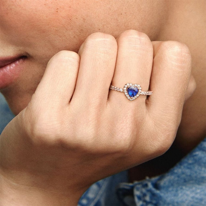 "PANDORA : Sparkling Blue Elevated Heart Ring - PANDORA : Sparkling Blue Elevated Heart Ring"