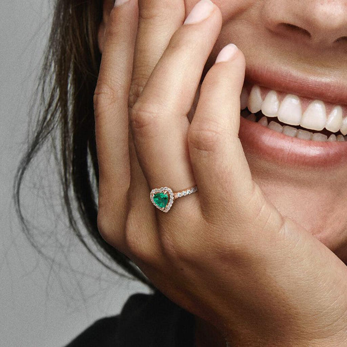 "PANDORA : Sparkling Elevated Heart Ring -"