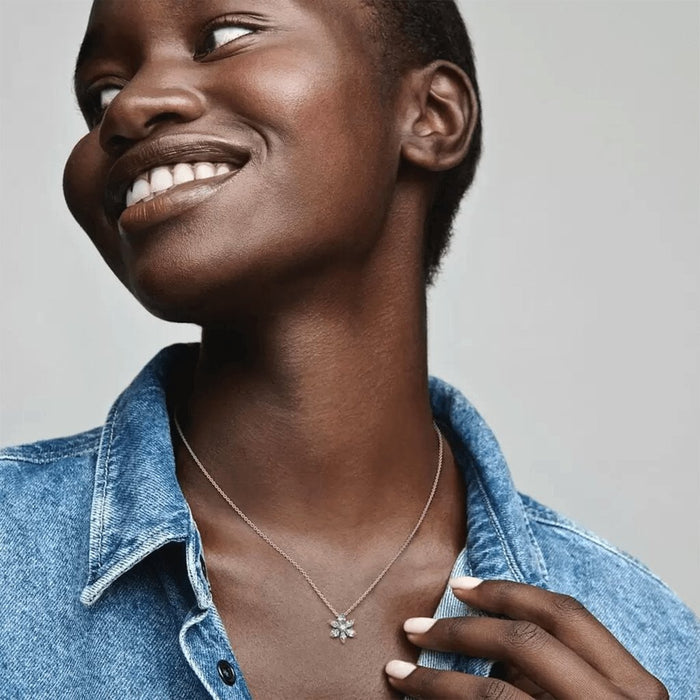 "PANDORA : Sparkling Herbarium Cluster Pendant Necklace (17.7\") -"