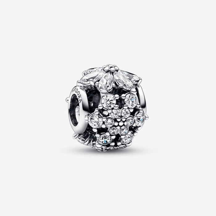 "PANDORA : Sparkling Herbarium Cluster Round Charm -"
