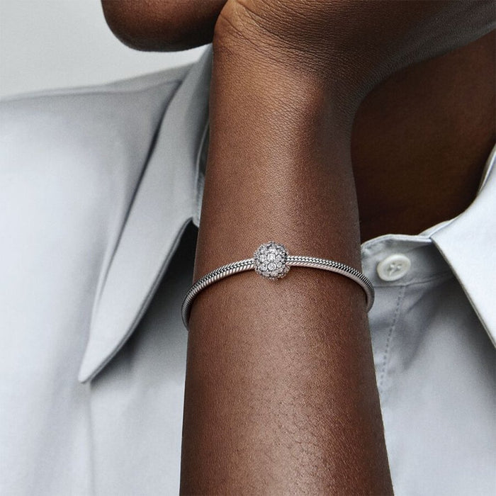 "PANDORA : Sparkling Pavé Round Charm -"