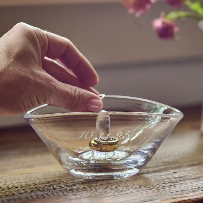 This Simon Pearce Champlain Ring Holder offers an elegant place to keep your favorite jewelry.